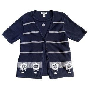 Vintage cottagecore size Large Petite floral embroidered button down cardigan